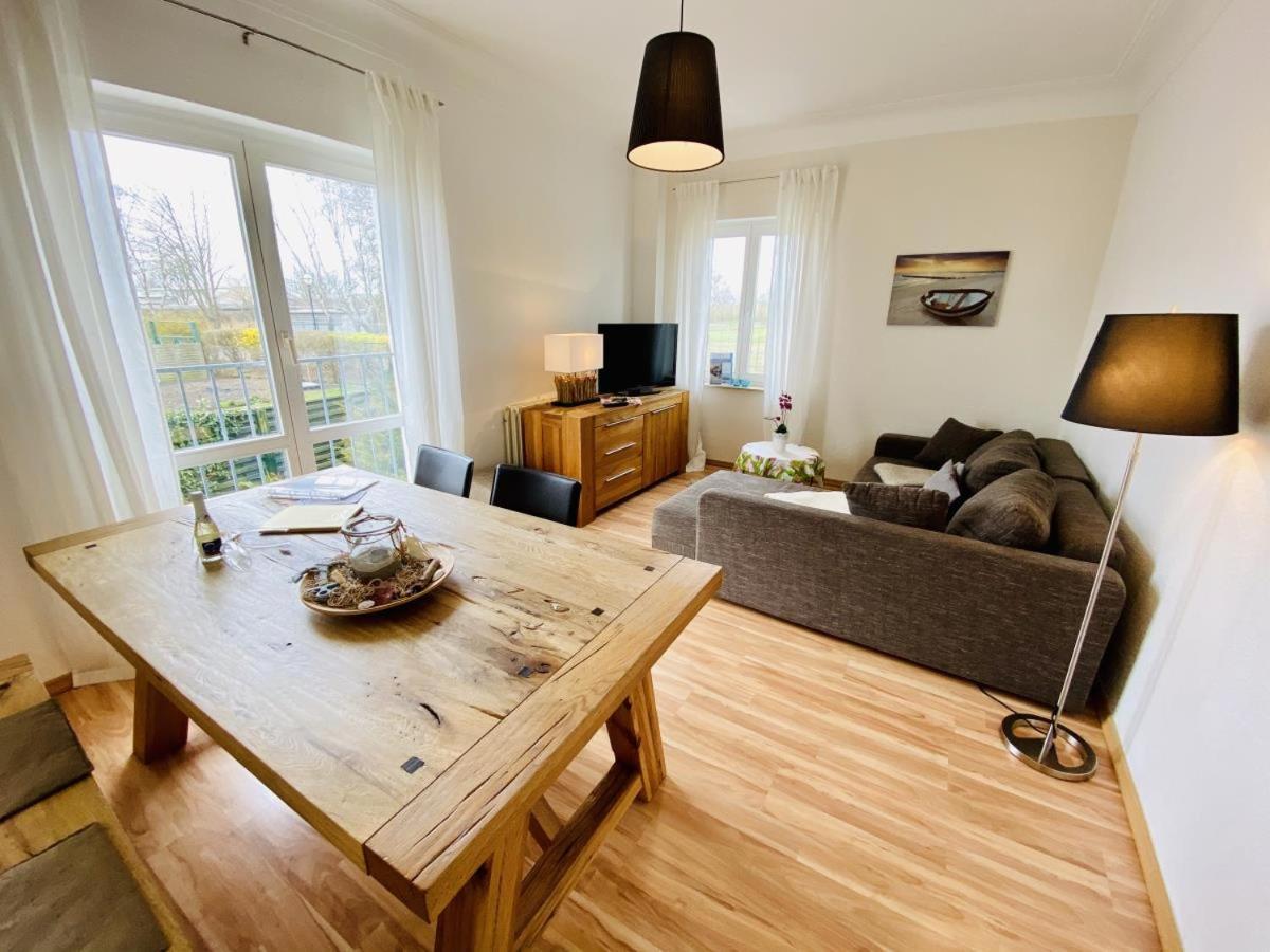 Appartamento Bootshaus/ Holzdeck Rostock Esterno foto